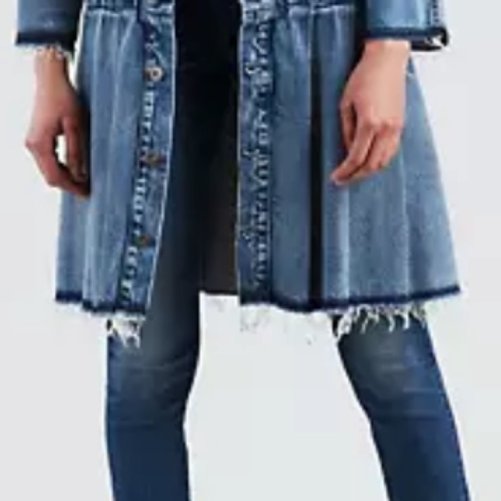 Levi’s trucker long pleated jacket. Button up. Raw edges.  Like new! - Picture 13 of 13
